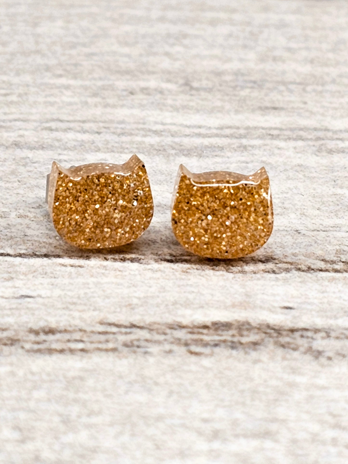 Golden Glitter Cat Stud Earrings