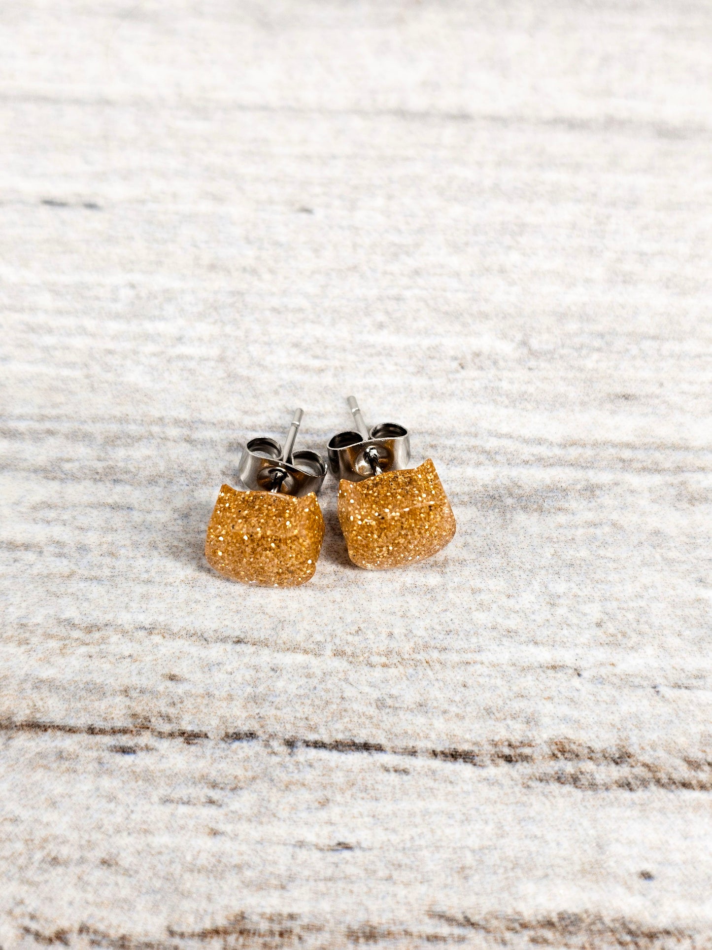 Golden Glitter Cat Stud Earrings