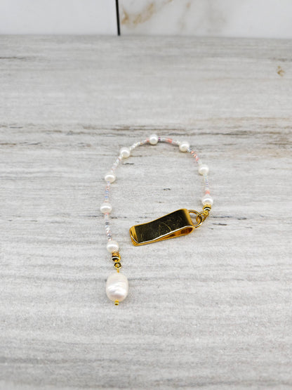 Moonlit Pearl Bookmark Clip